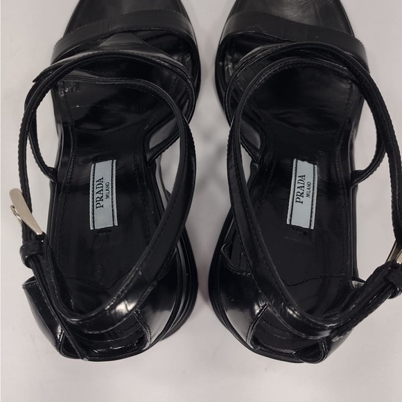 Prada Black Women's Sandals size 7.5 pre
Owned Exellent condition - Picture 5 of 12